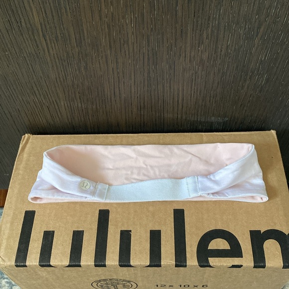 Lululemon Fringe Fighter Headband - Picture 4 of 5